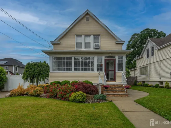 545 Myrtle Ave, Woodbridge, NJ 07095