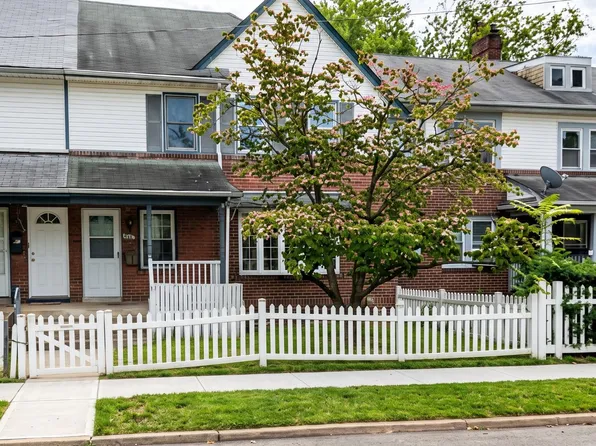 1926 Trenton Ave, Bristol, PA 19007