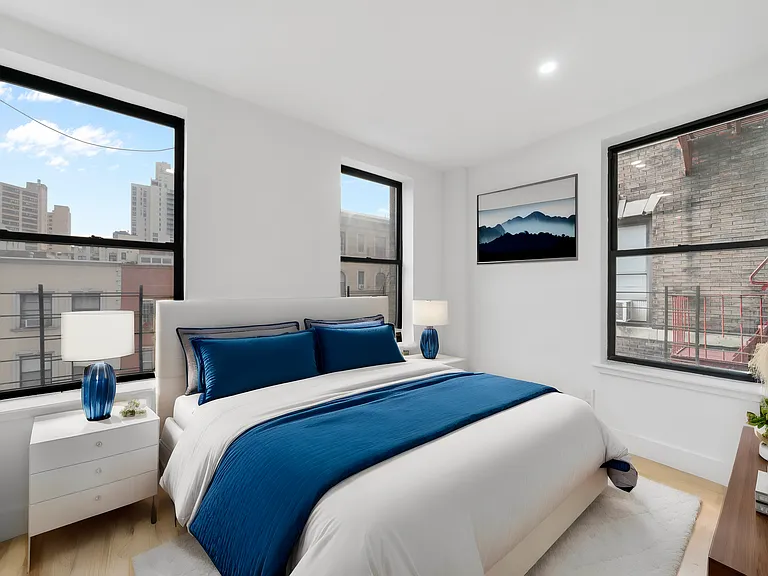 312 Manhattan Ave #4D — Photo 1
