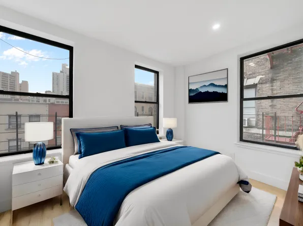 312 Manhattan Avenue image 1 of 7