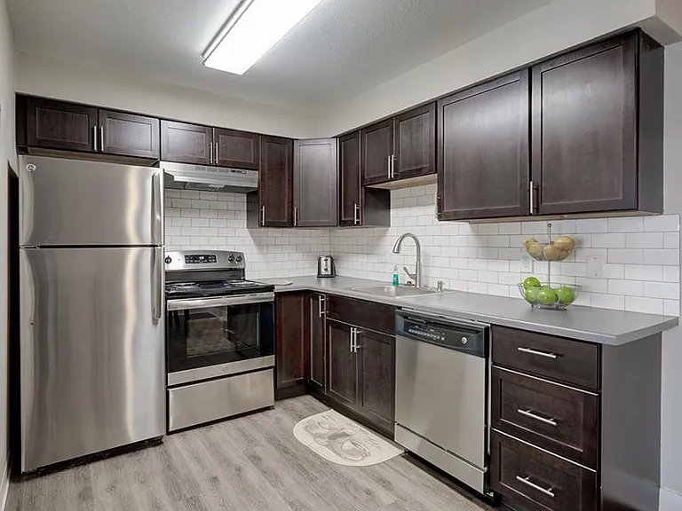The Harrison Apartments — Photo 1