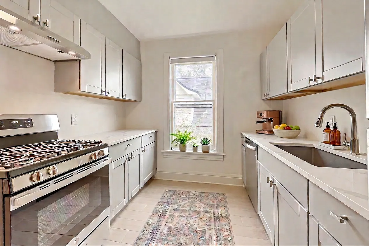 2 bed, 1000 sqft, $3,050 — Photo 1