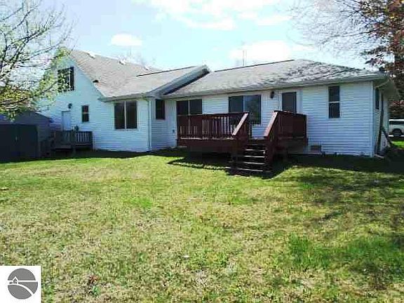 2nd image of 3016 W Elm Dr