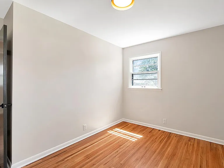 1239 N Cramer St — Photo 21