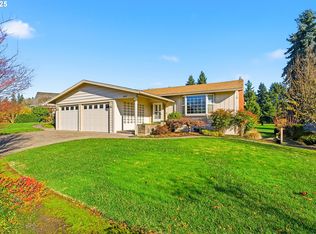 2040 N Country Club Dr, Canby, OR 97013