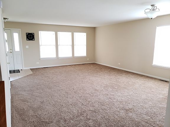 4th image of 1415 Kennedy Dr
