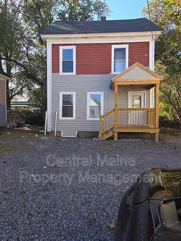 2 bed, 1.0 bath, $1,250 — Photo 1