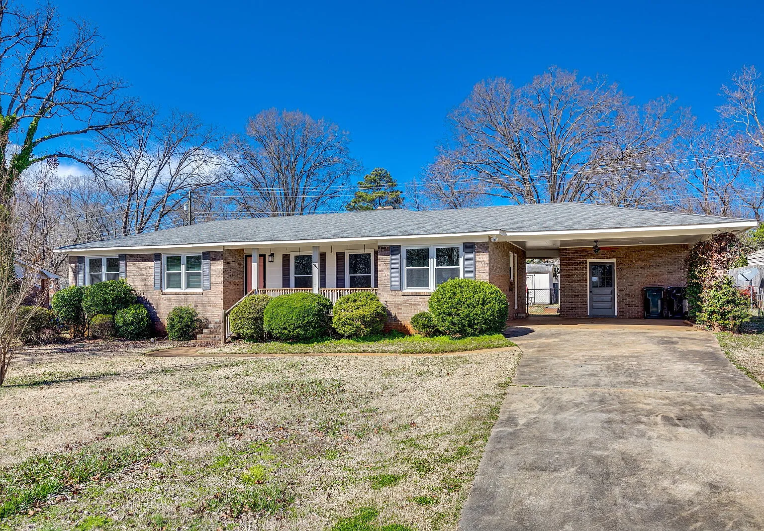 3 bed, 2.0 bath, 1802 sqft, $2,575 — Photo 2