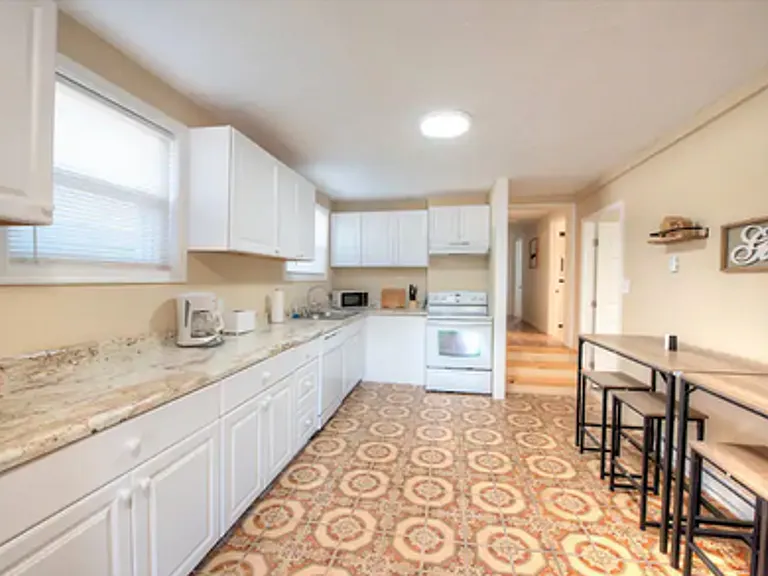 730 Hightop Rd — Photo 4