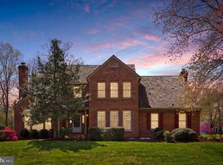12903 Oak Lawn Pl, Herndon, VA 20171