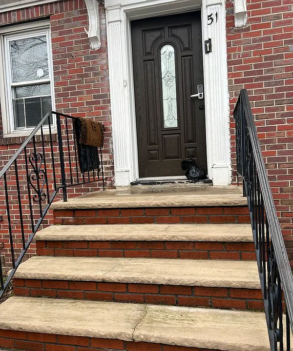 51 Temple Pl