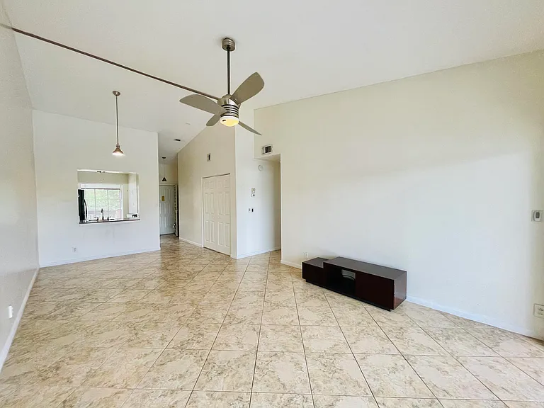 2297 SW 15th St #122 — Photo 12