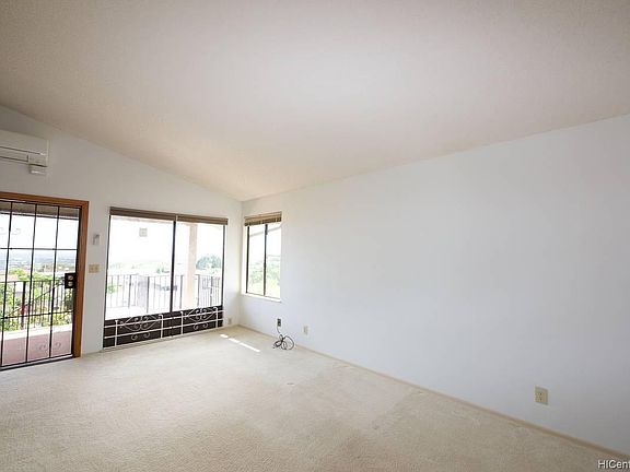 4th image of 98-1694 Kaahumanu St APT D
