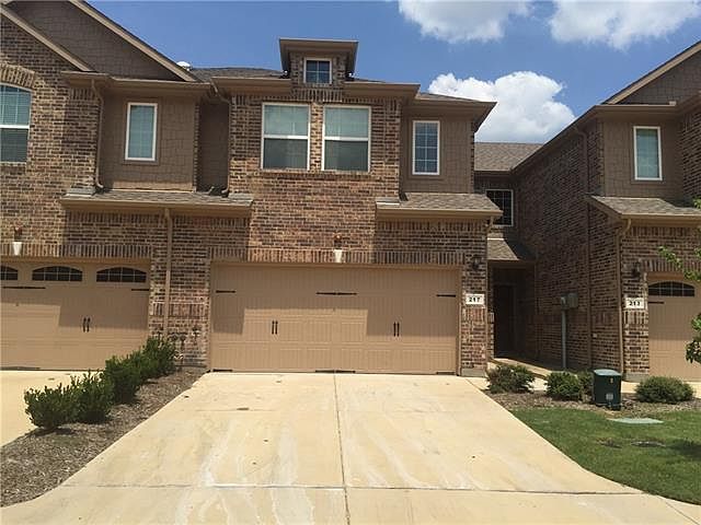 1st image of 217 Barrington Ln