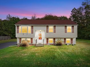 190 Federal Hill Rd, Oxford, MA 01540