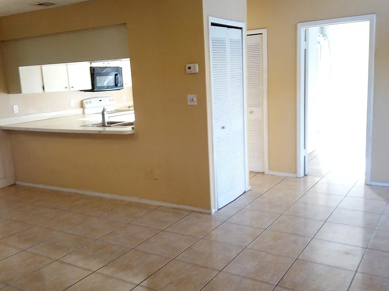 629 Golden Sunshine Cir — Photo 31