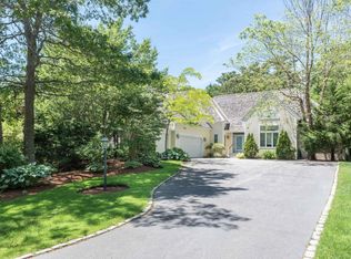 174 Dunrobin Rd, Mashpee, MA 02649