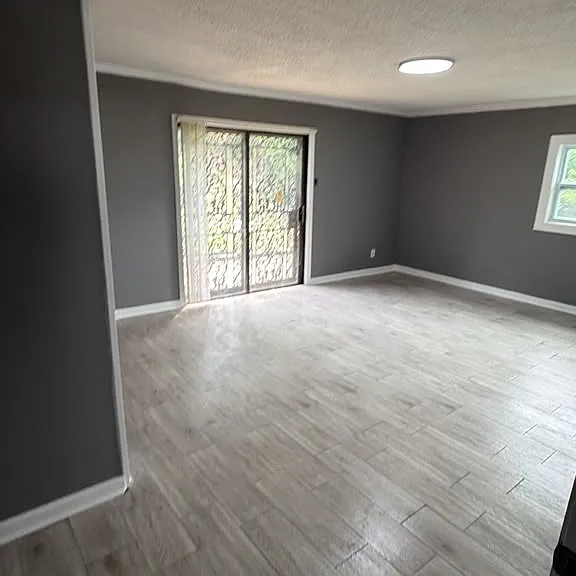 2530 Rozelle St — Photo 13