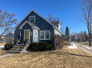 625 6th St SW, Willmar, MN 56201
