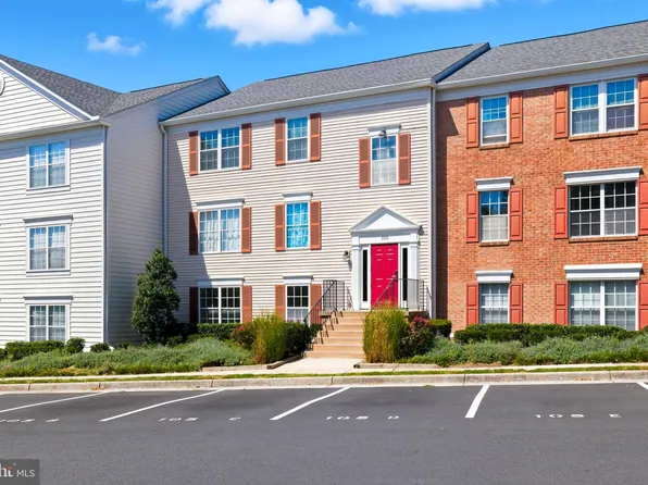 105 Prosperity Ave SE APT A, Leesburg, VA 20175