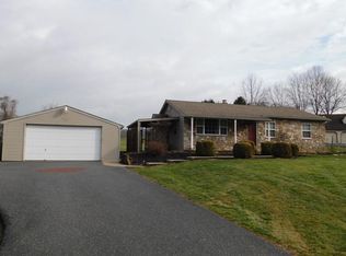 461 Hollow Rd, New Providence, PA 17560