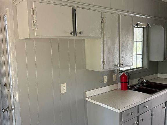 5th image of 2260 W McDowell Rd