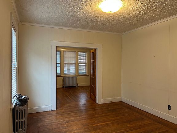 2nd image of 27-29 Cottage St