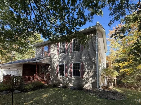 648 N Maple Hill Dr, Gwinn, MI 49841