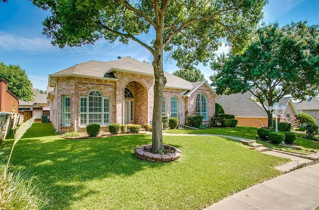 3 bed, 2158 sqft, $2,550 — Photo 1