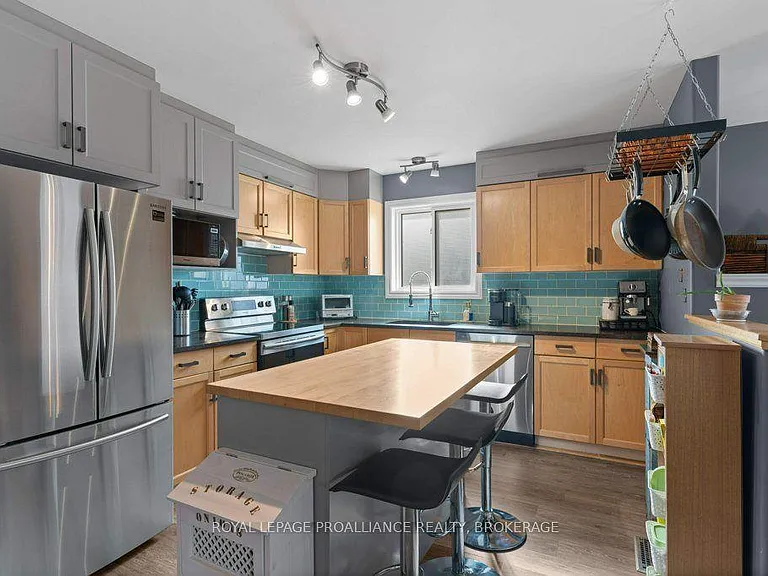 146 Virginia St — Photo 44