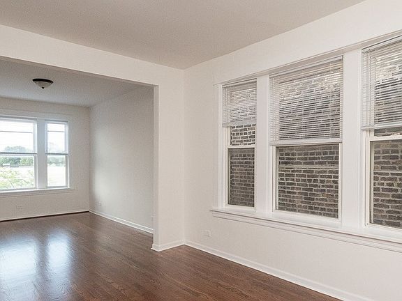5th image of 3937 W Fullerton Ave #3