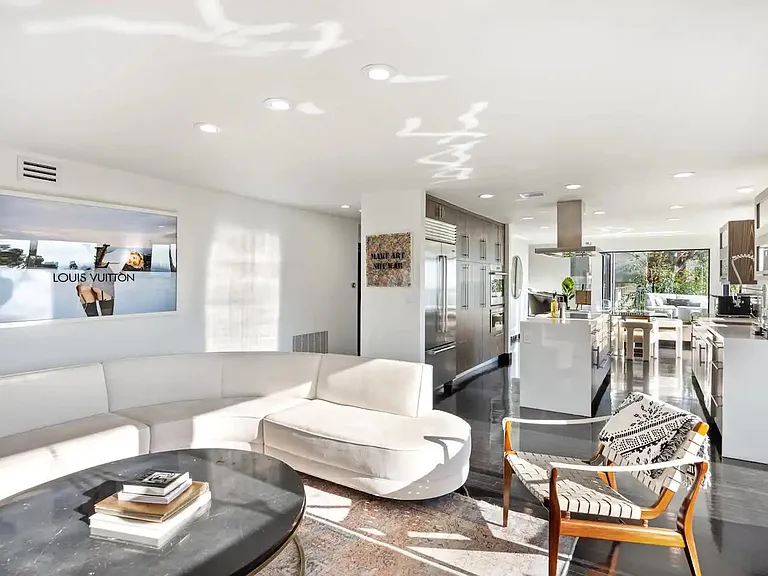 Live the dream in our upscale Hollywood Hills villa.