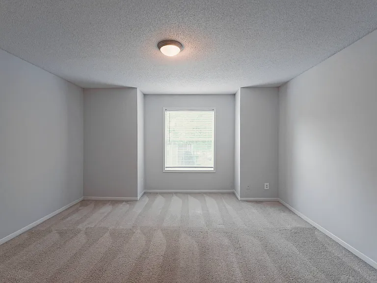 Cambridge Park Apartments — Photo 107