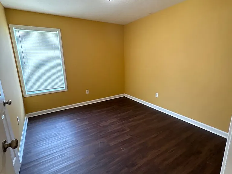 504 Wheeler St — Photo 10