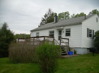 102 Wakefield Rd, Fairmont, WV 26554