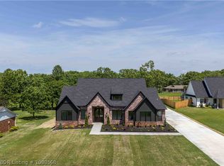 1905 Queensbury Way, Fort Smith, AR 72908