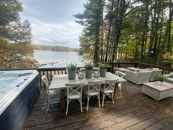 9 Harper Ferry Landing, Ossipee, NH 03864