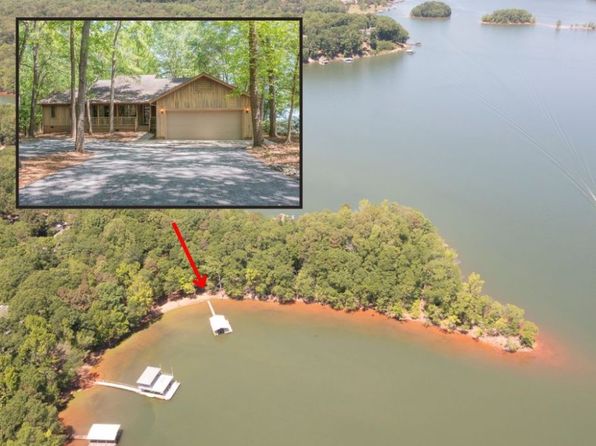 304 Paradise Cir, Townville, SC 29689