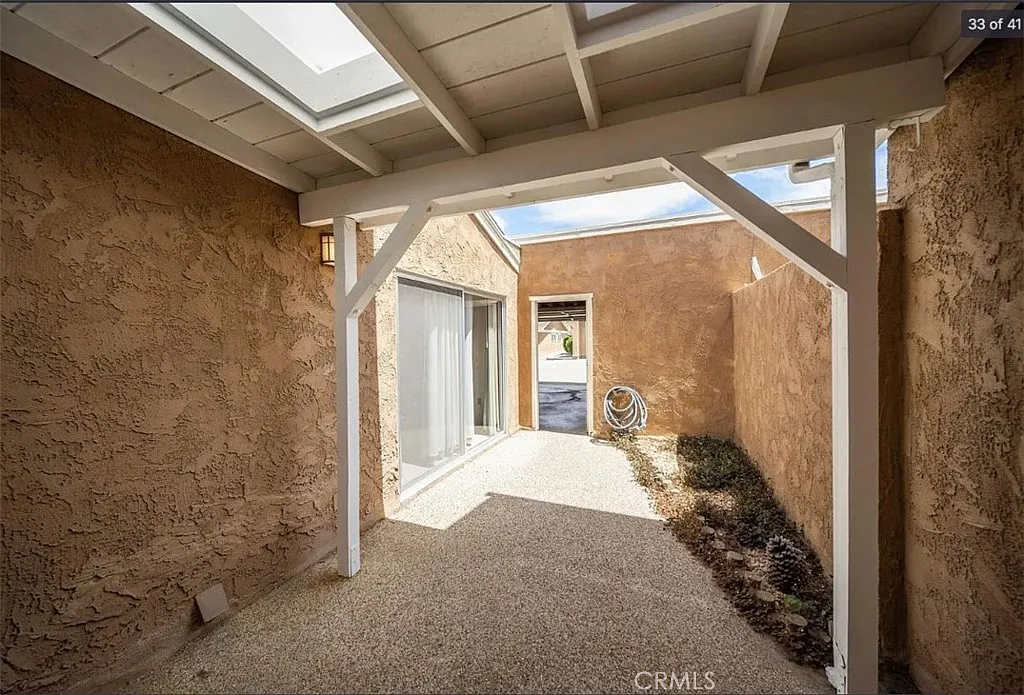 3 bed, 1114 sqft, $3,200 — Photo 3