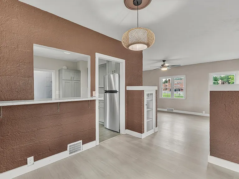 1708 Woodland Ave — Photo 15