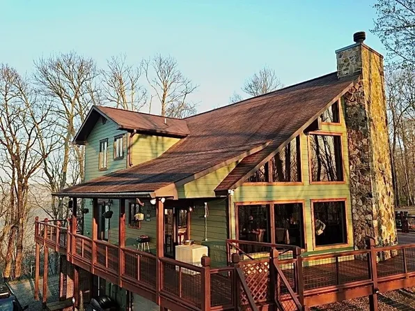 3316 Atoah Rd, Robbinsville, NC 28771