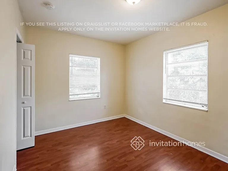 1815 NE 178th St — Photo 11