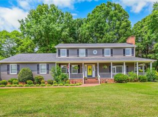 2830 Neushore Dr, Winston Salem, NC 27127