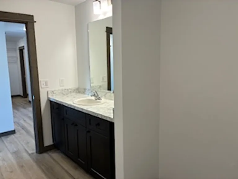 1200 Abigail Ln — Photo 17