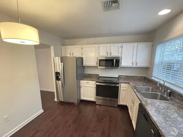 706 Cambridge Ct, Palmyra, PA 17078