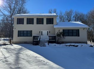 154 Bishop Cir, Albrightsville, PA 18210