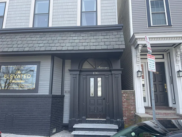 176 Dorchester St #2 — Photo 18
