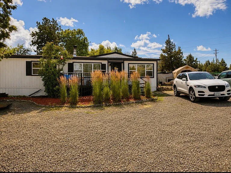 20989 Tumalo Rd #1 — Photo 1