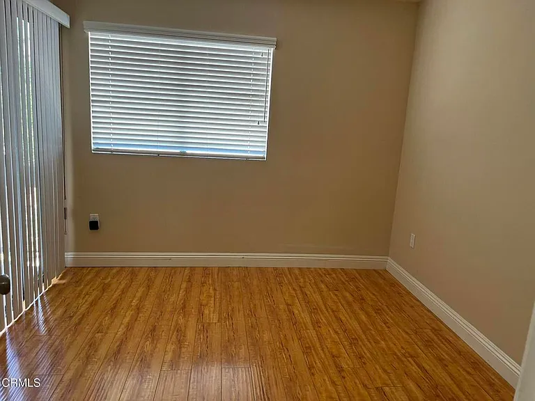 320 McHenry Rd #27 — Photo 8