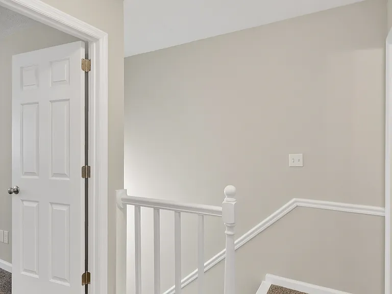601 E Grundy St #B — Photo 22